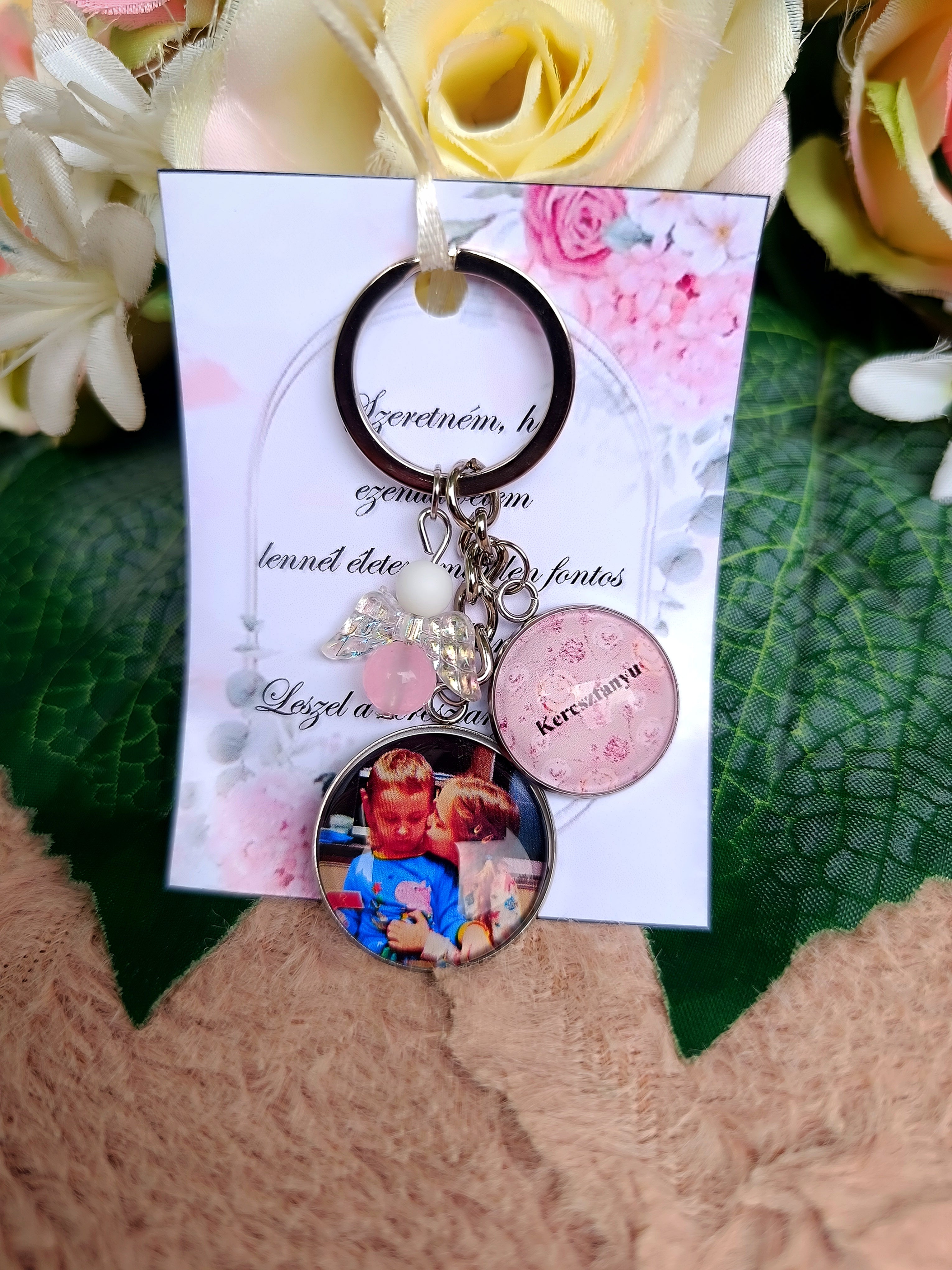 Keresztanya felkérő egyedi képes kulcstartó